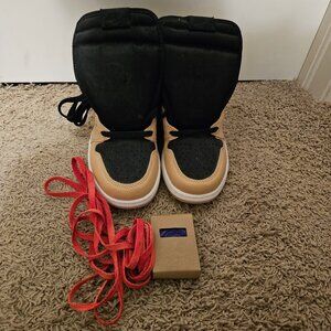 Air Jordan 1 High Retro OG Heirloom - 10.5 Mens